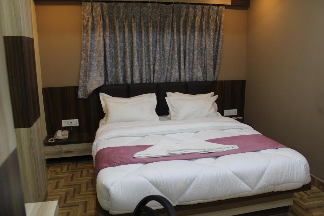 Hotel Oak Namchi エクステリア 写真
